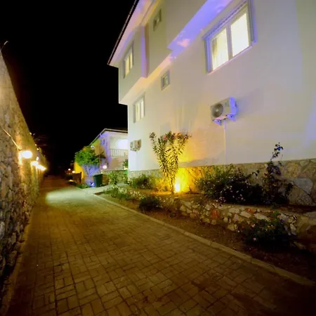 Gold 1 Apartment